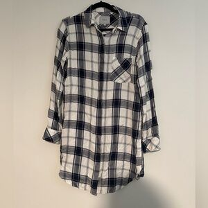 rails plaid white and blue button up